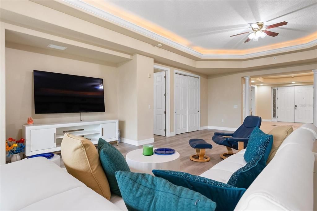 For Sale: $949,000 (3 beds, 3 baths, 3771 Square Feet)