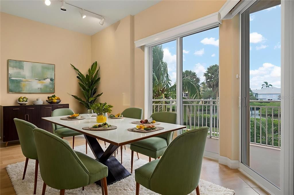 For Sale: $949,000 (3 beds, 3 baths, 3771 Square Feet)