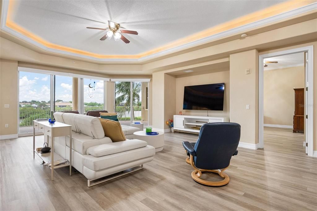 For Sale: $949,000 (3 beds, 3 baths, 3771 Square Feet)