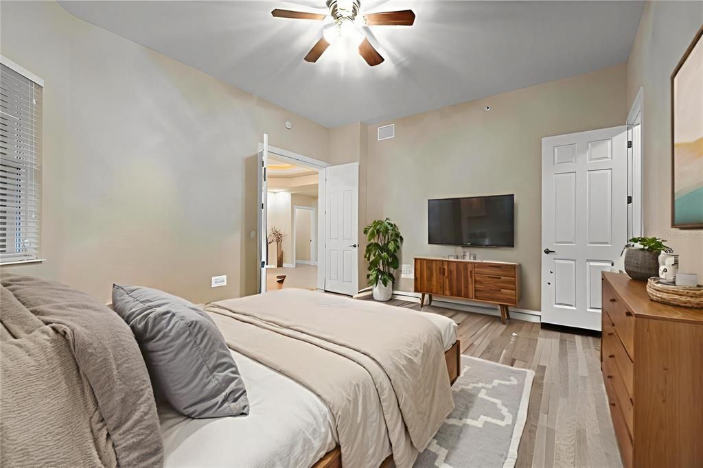 For Sale: $949,000 (3 beds, 3 baths, 3771 Square Feet)