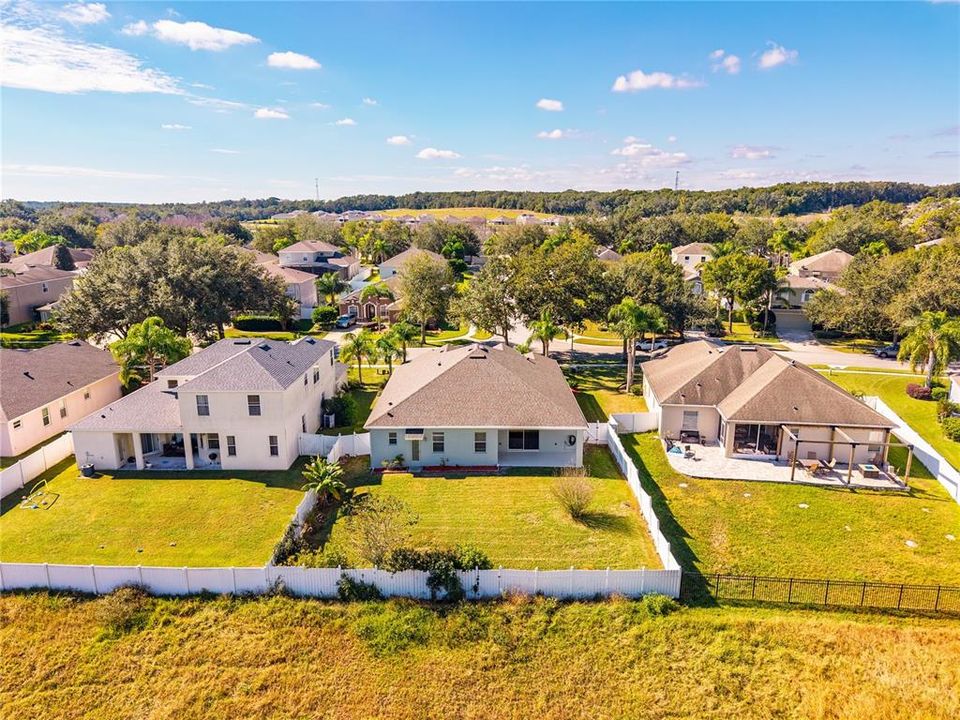 Active With Contract: $434,900 (4 beds, 2 baths, 2567 Square Feet)