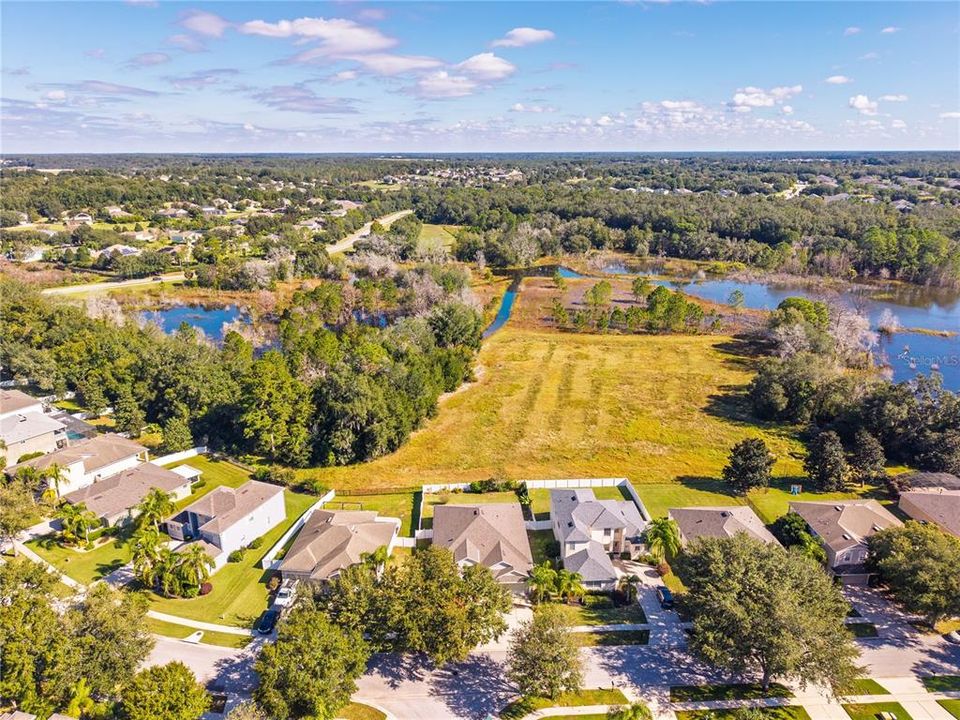 Active With Contract: $434,900 (4 beds, 2 baths, 2567 Square Feet)