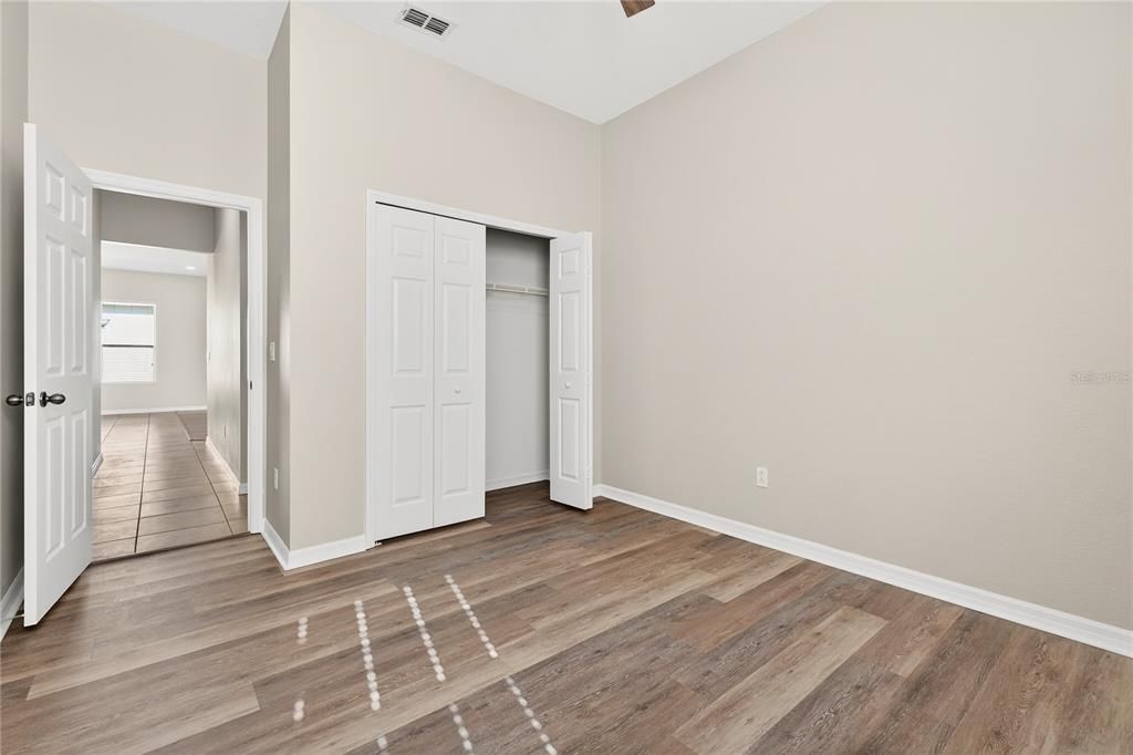 Active With Contract: $434,900 (4 beds, 2 baths, 2567 Square Feet)