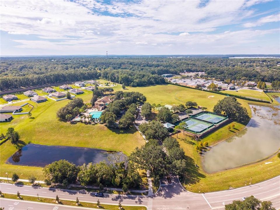 Active With Contract: $434,900 (4 beds, 2 baths, 2567 Square Feet)