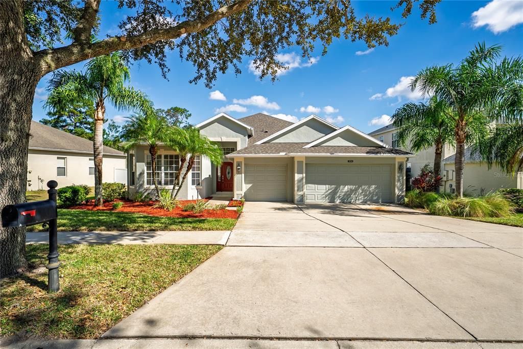 Active With Contract: $434,900 (4 beds, 2 baths, 2567 Square Feet)