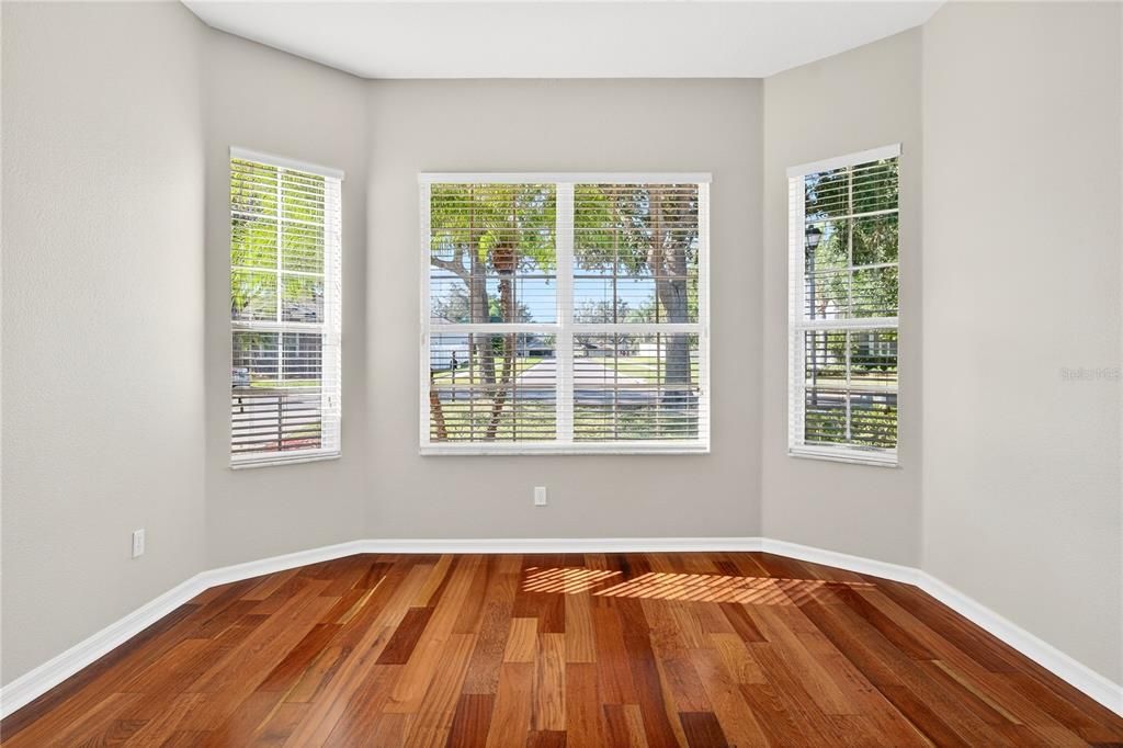 Active With Contract: $434,900 (4 beds, 2 baths, 2567 Square Feet)