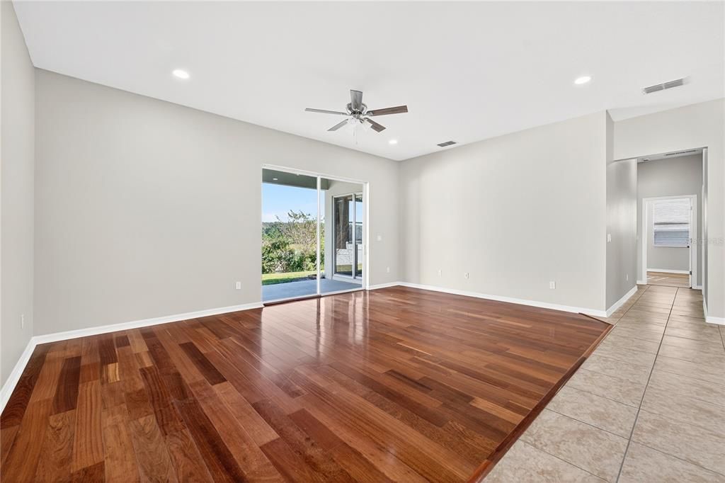 Active With Contract: $434,900 (4 beds, 2 baths, 2567 Square Feet)