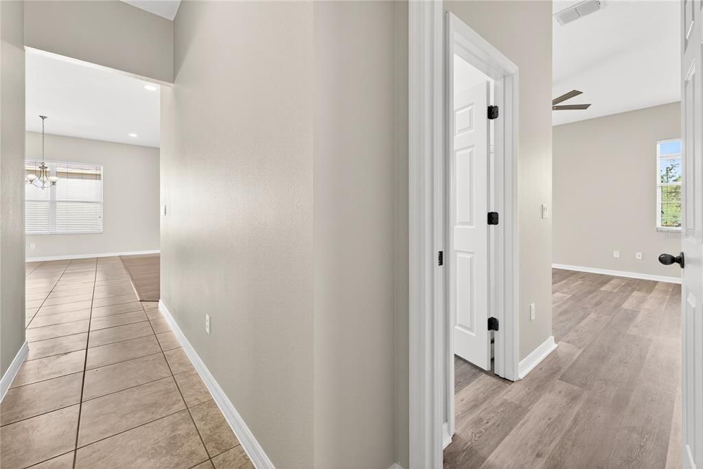 Active With Contract: $434,900 (4 beds, 2 baths, 2567 Square Feet)