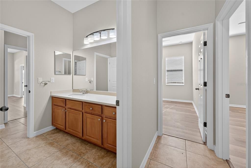 Active With Contract: $434,900 (4 beds, 2 baths, 2567 Square Feet)