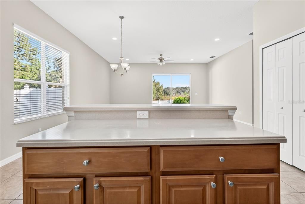 Active With Contract: $434,900 (4 beds, 2 baths, 2567 Square Feet)