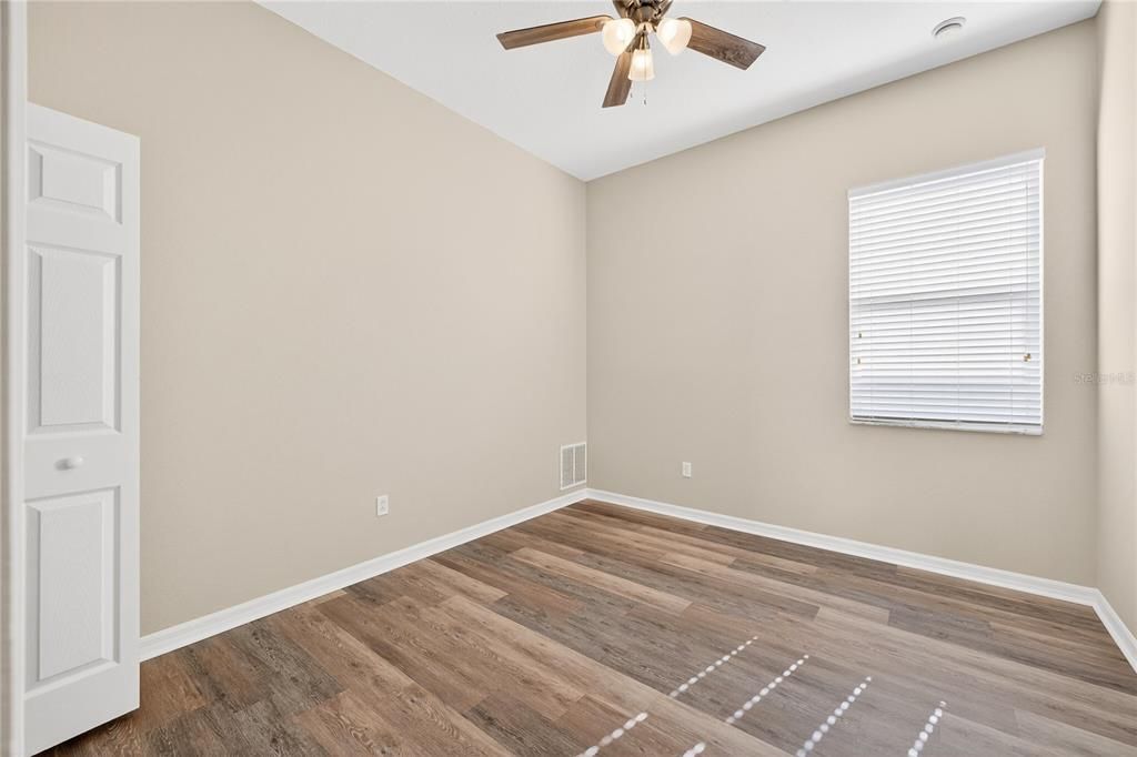 Active With Contract: $434,900 (4 beds, 2 baths, 2567 Square Feet)