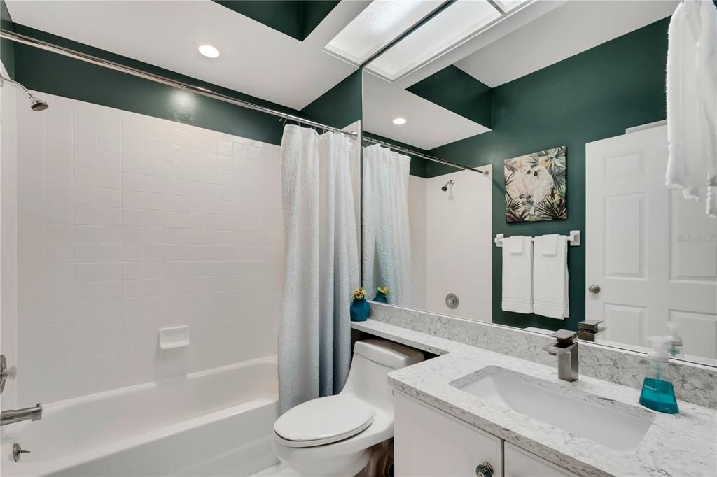 出租: $2,950 (3 贝兹, 2 浴室, 1564 平方英尺)