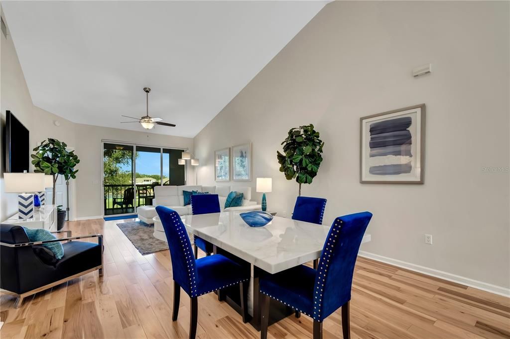 出租: $2,950 (3 贝兹, 2 浴室, 1564 平方英尺)