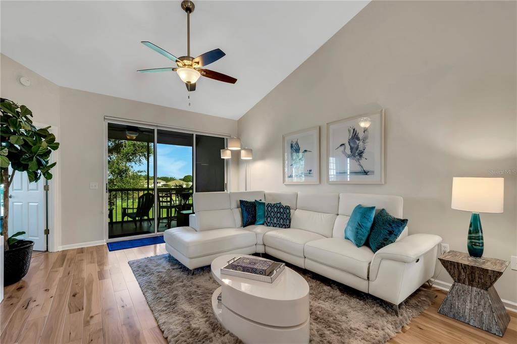 出租: $2,950 (3 贝兹, 2 浴室, 1564 平方英尺)