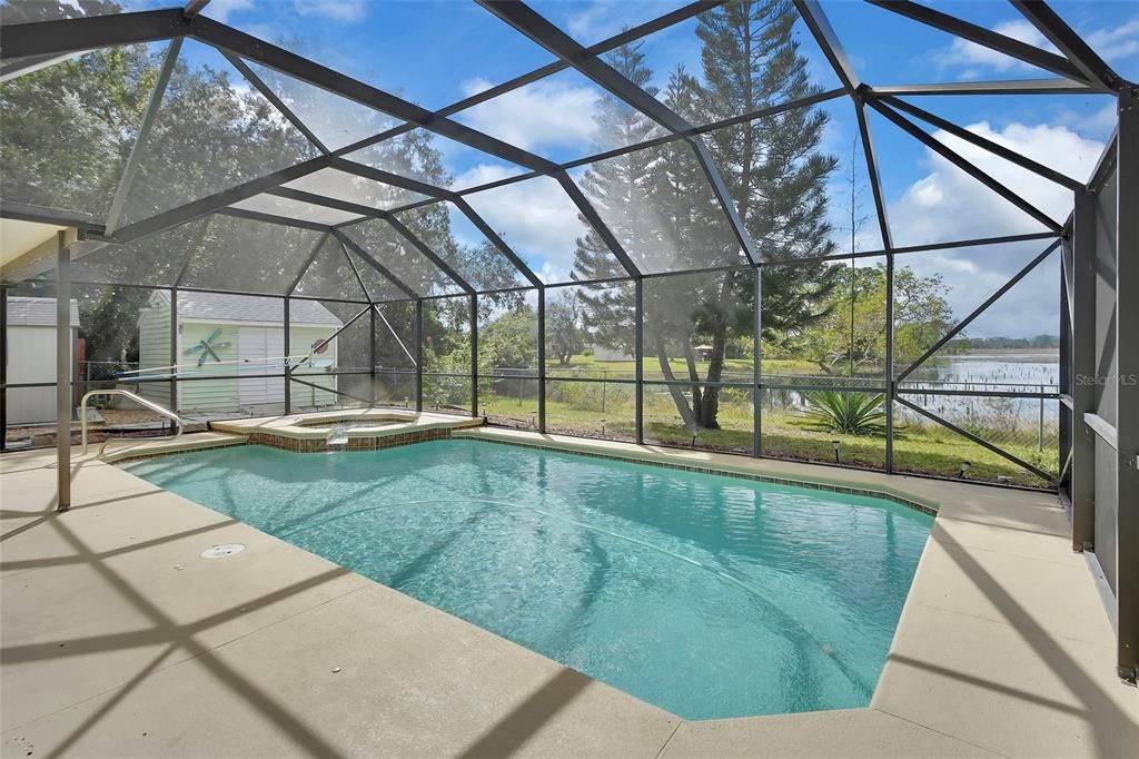 合同活跃: $345,000 (3 贝兹, 2 浴室, 1497 平方英尺)