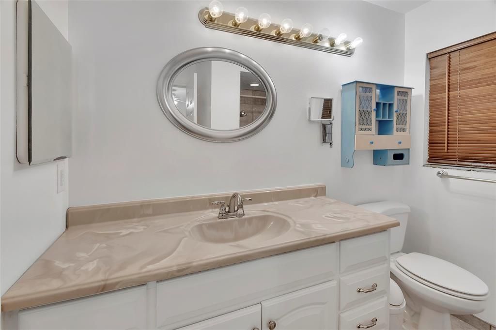 合同活跃: $345,000 (3 贝兹, 2 浴室, 1497 平方英尺)