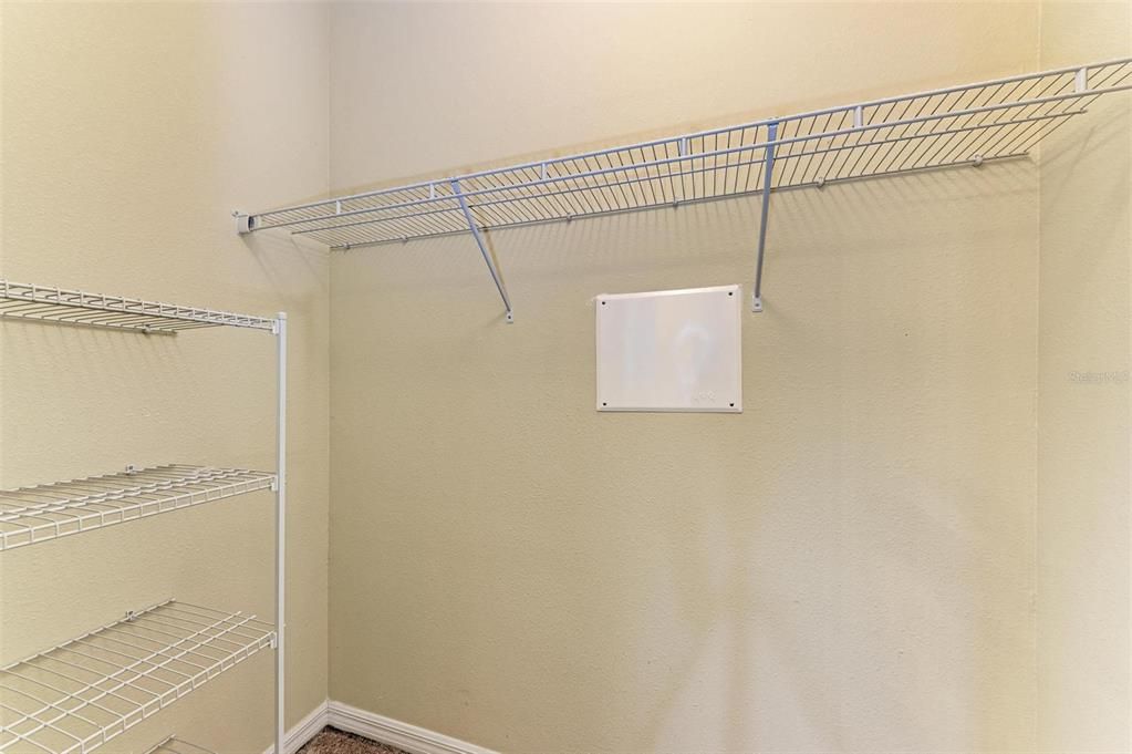 Active With Contract: $274,500 (2 beds, 2 baths, 1397 Square Feet)