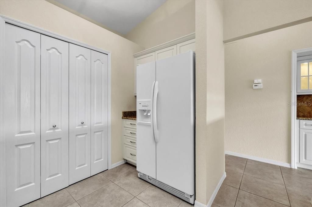 For Sale: $249,900 (3 beds, 2 baths, 1460 Square Feet)