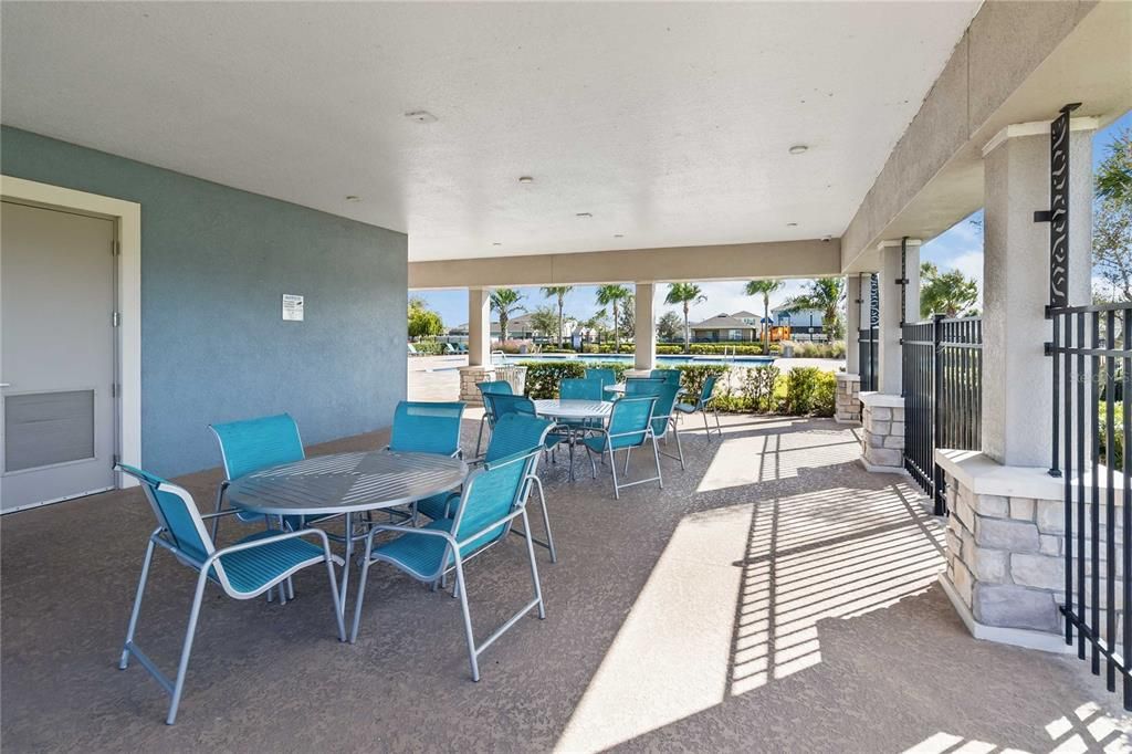 На продажу: $410,000 (4 спален, 2 ванн, 1846 Квадратных фут)