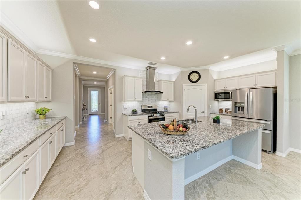 For Sale: $680,000 (3 beds, 3 baths, 2217 Square Feet)