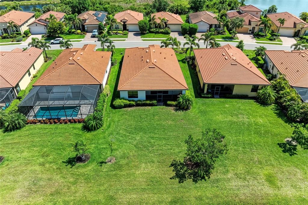 For Sale: $680,000 (3 beds, 3 baths, 2217 Square Feet)