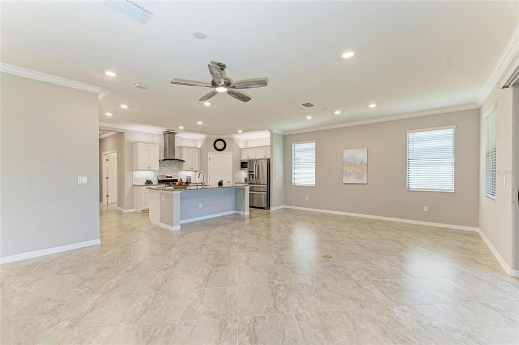 For Sale: $680,000 (3 beds, 3 baths, 2217 Square Feet)