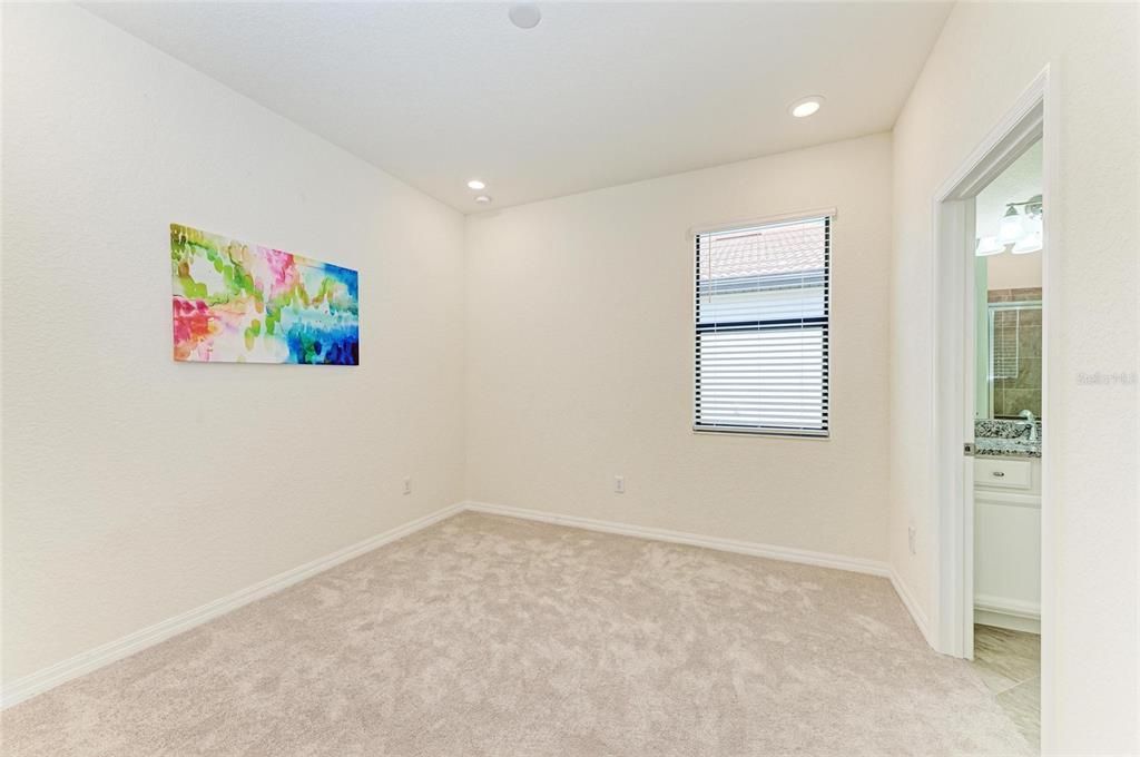 For Sale: $680,000 (3 beds, 3 baths, 2217 Square Feet)