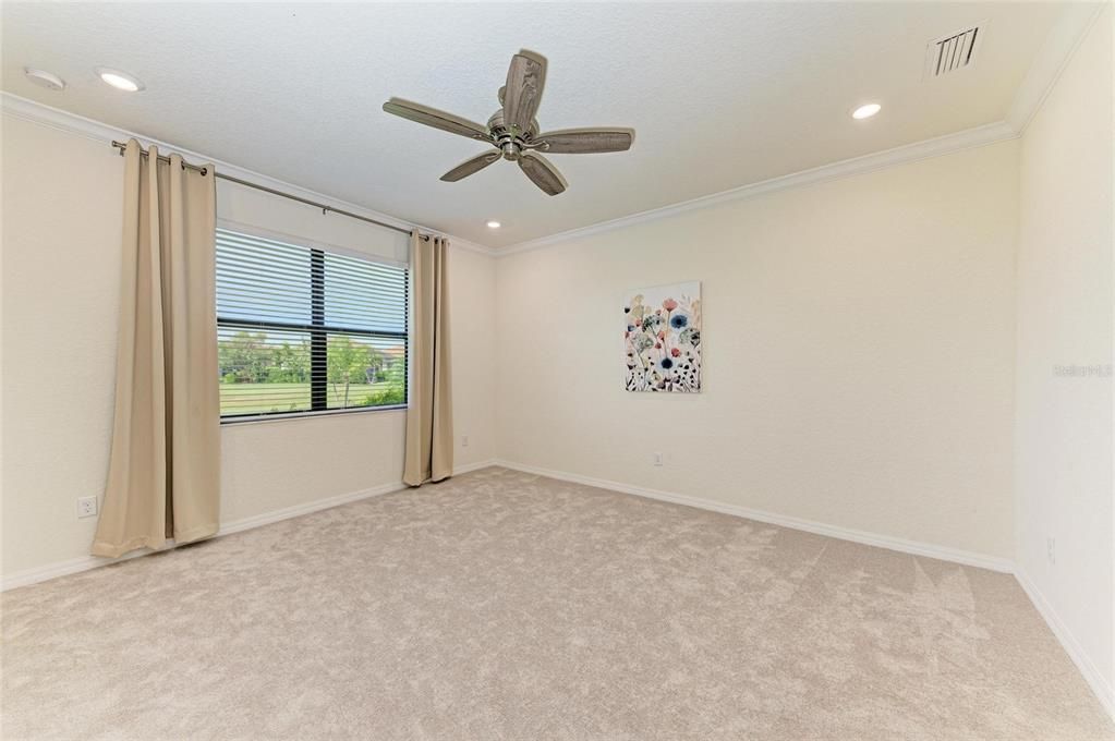 For Sale: $680,000 (3 beds, 3 baths, 2217 Square Feet)