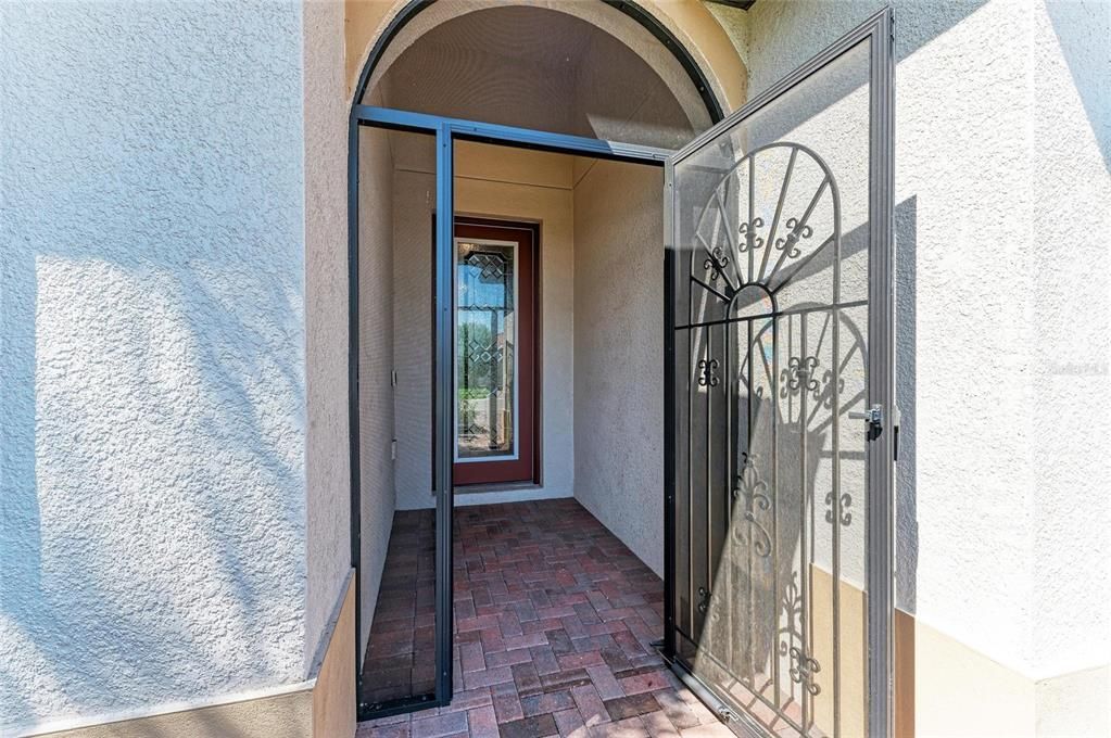 For Sale: $680,000 (3 beds, 3 baths, 2217 Square Feet)