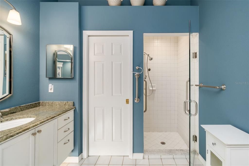 En Venta: $600,000 (4 camas, 3 baños, 2406 Pies cuadrados)