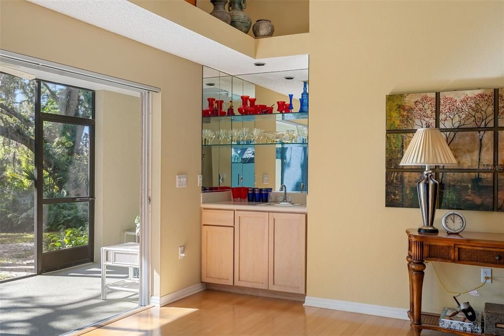 En Venta: $600,000 (4 camas, 3 baños, 2406 Pies cuadrados)