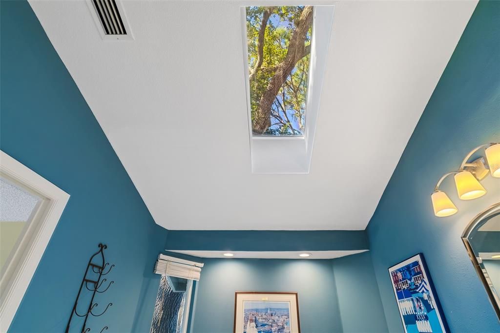 En Venta: $600,000 (4 camas, 3 baños, 2406 Pies cuadrados)