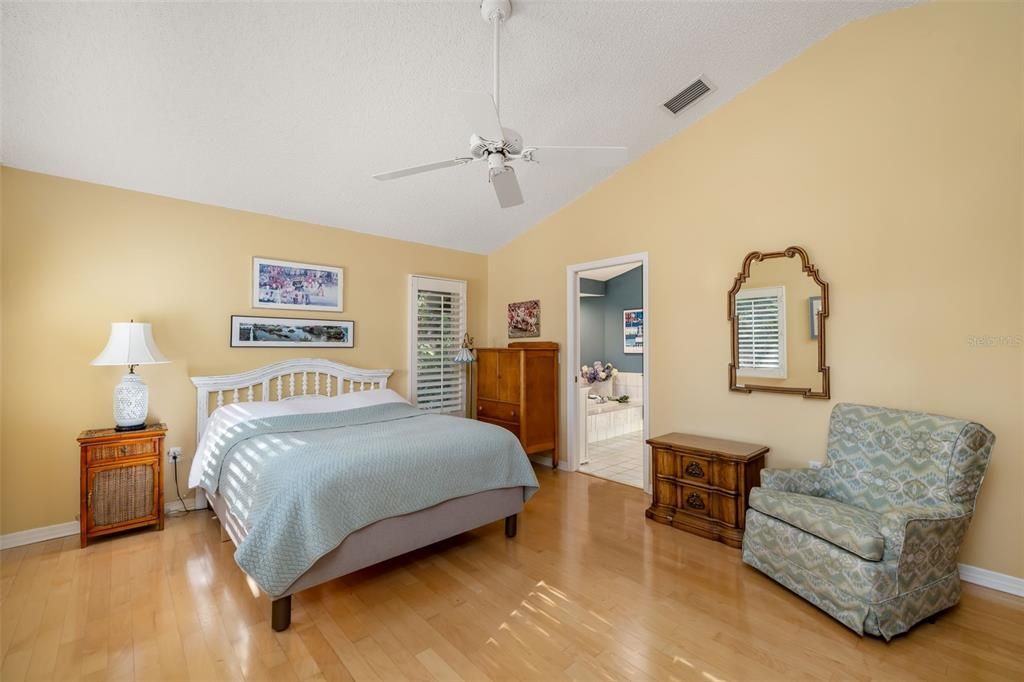 En Venta: $600,000 (4 camas, 3 baños, 2406 Pies cuadrados)