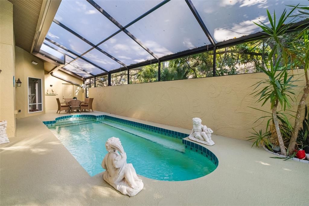 En Venta: $600,000 (4 camas, 3 baños, 2406 Pies cuadrados)