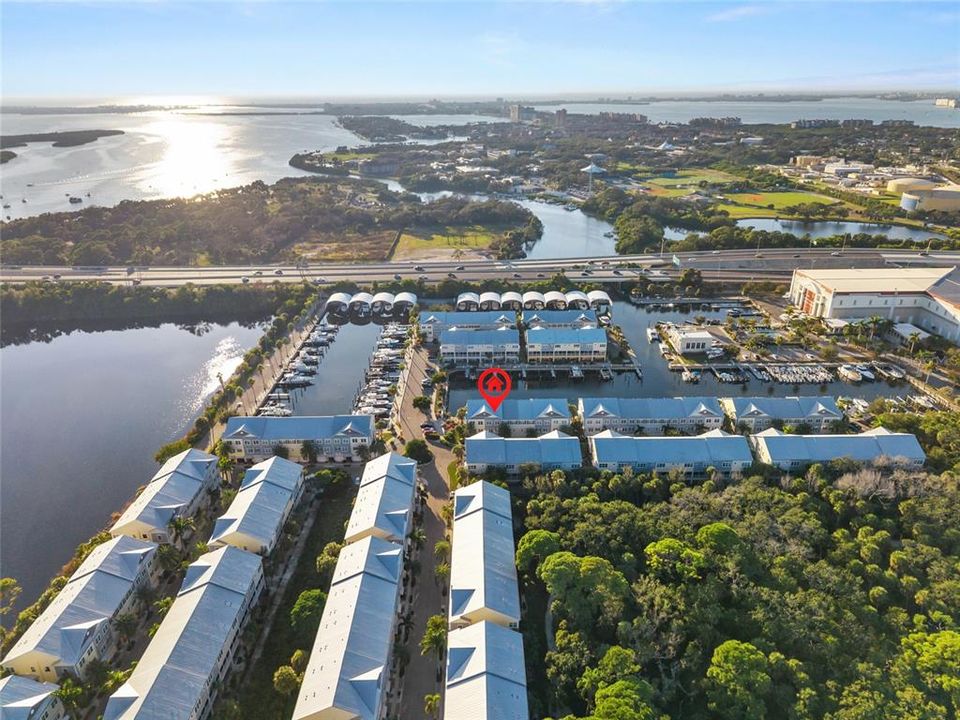 На продажу: $670,000 (3 спален, 2 ванн, 1920 Квадратных фут)