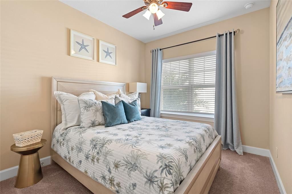 На продажу: $670,000 (3 спален, 2 ванн, 1920 Квадратных фут)