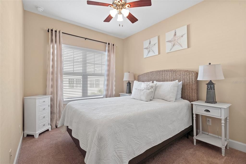 На продажу: $670,000 (3 спален, 2 ванн, 1920 Квадратных фут)