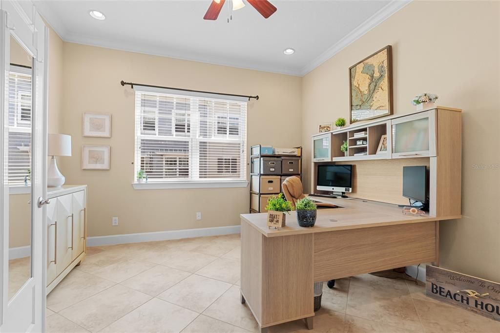 На продажу: $670,000 (3 спален, 2 ванн, 1920 Квадратных фут)