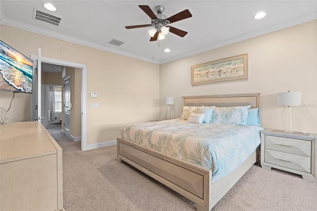 На продажу: $670,000 (3 спален, 2 ванн, 1920 Квадратных фут)