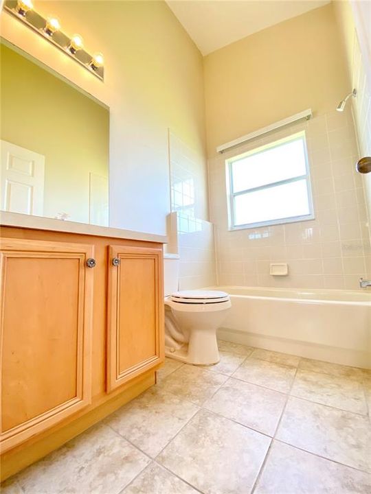 En Renta: $2,200 (3 camas, 2 baños, 1451 Pies cuadrados)