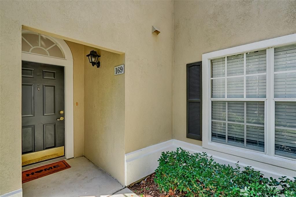 For Sale: $279,900 (2 beds, 2 baths, 1250 Square Feet)