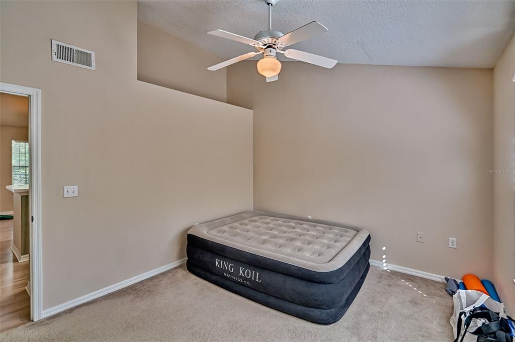 For Sale: $279,900 (2 beds, 2 baths, 1250 Square Feet)