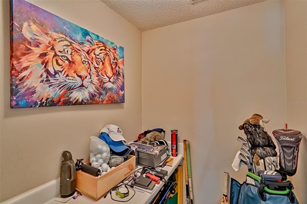 For Sale: $279,900 (2 beds, 2 baths, 1250 Square Feet)