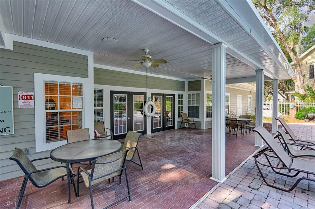 For Sale: $279,900 (2 beds, 2 baths, 1250 Square Feet)