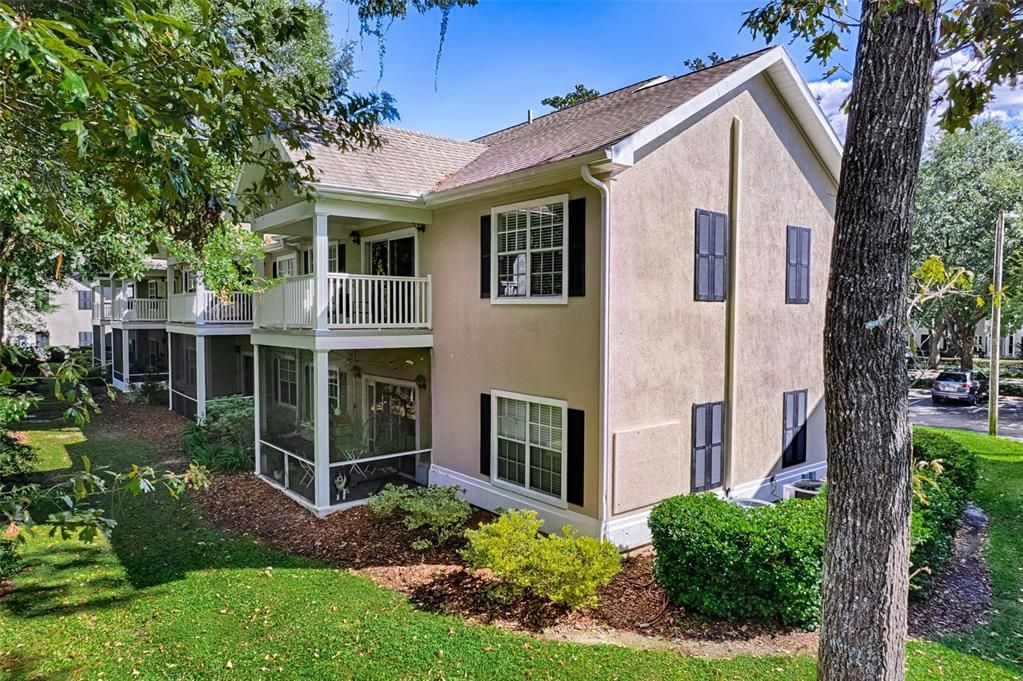 For Sale: $279,900 (2 beds, 2 baths, 1250 Square Feet)