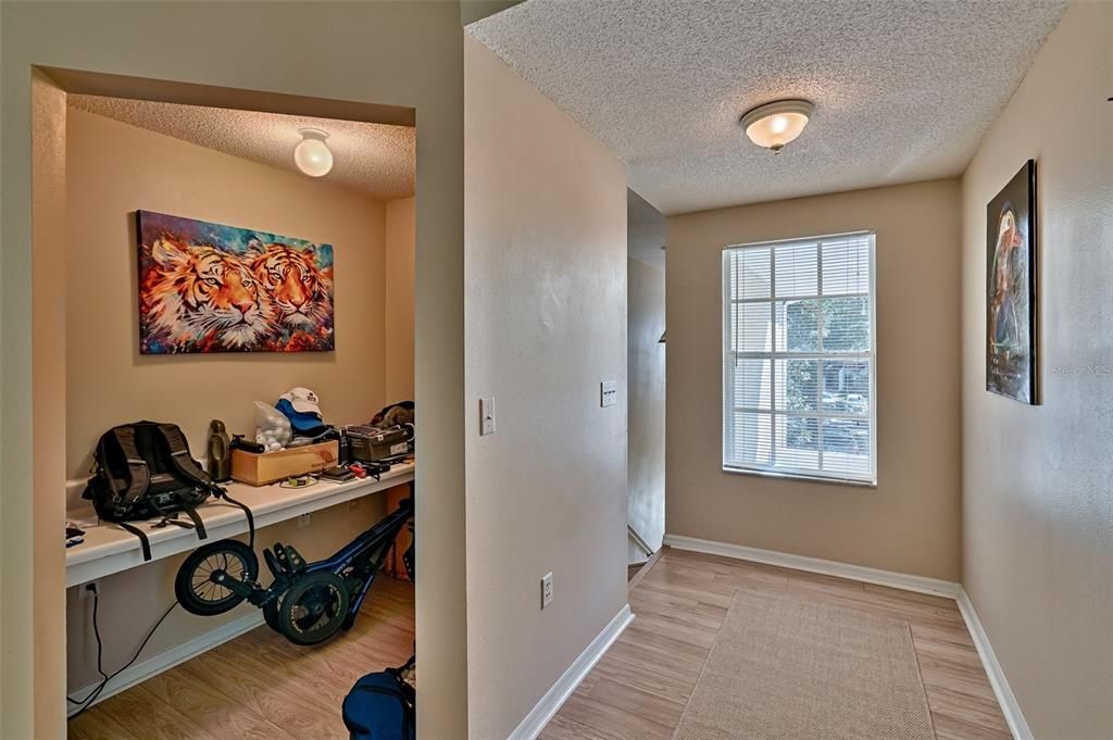 For Sale: $279,900 (2 beds, 2 baths, 1250 Square Feet)