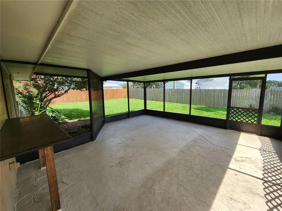 待售: $449,000 (4 贝兹, 2 浴室, 2022 平方英尺)