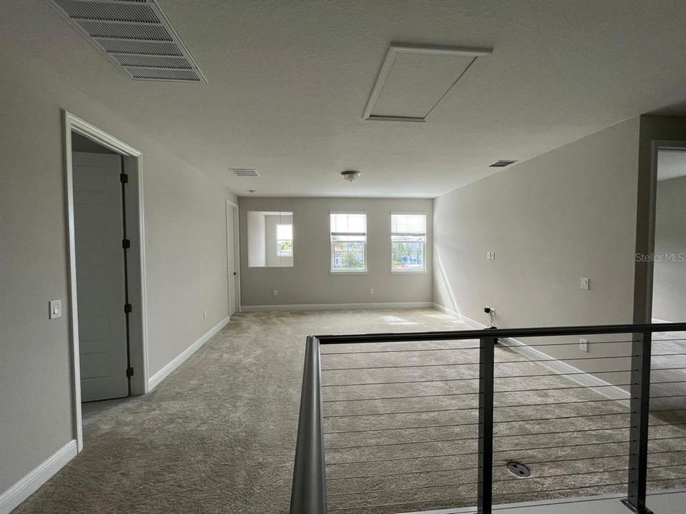 出租: $5,900 (5 贝兹, 4 浴室, 3878 平方英尺)