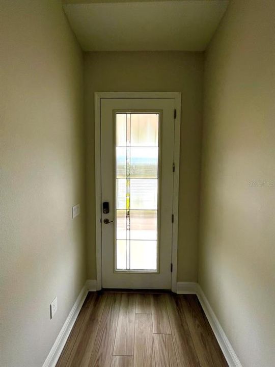 出租: $5,900 (5 贝兹, 4 浴室, 3878 平方英尺)