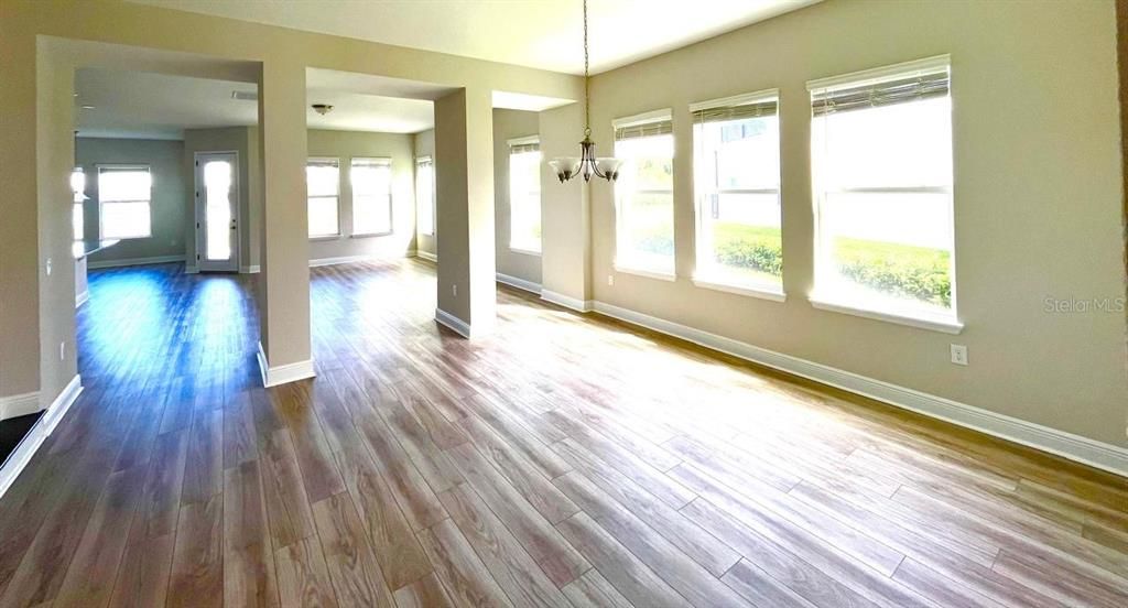 出租: $5,900 (5 贝兹, 4 浴室, 3878 平方英尺)